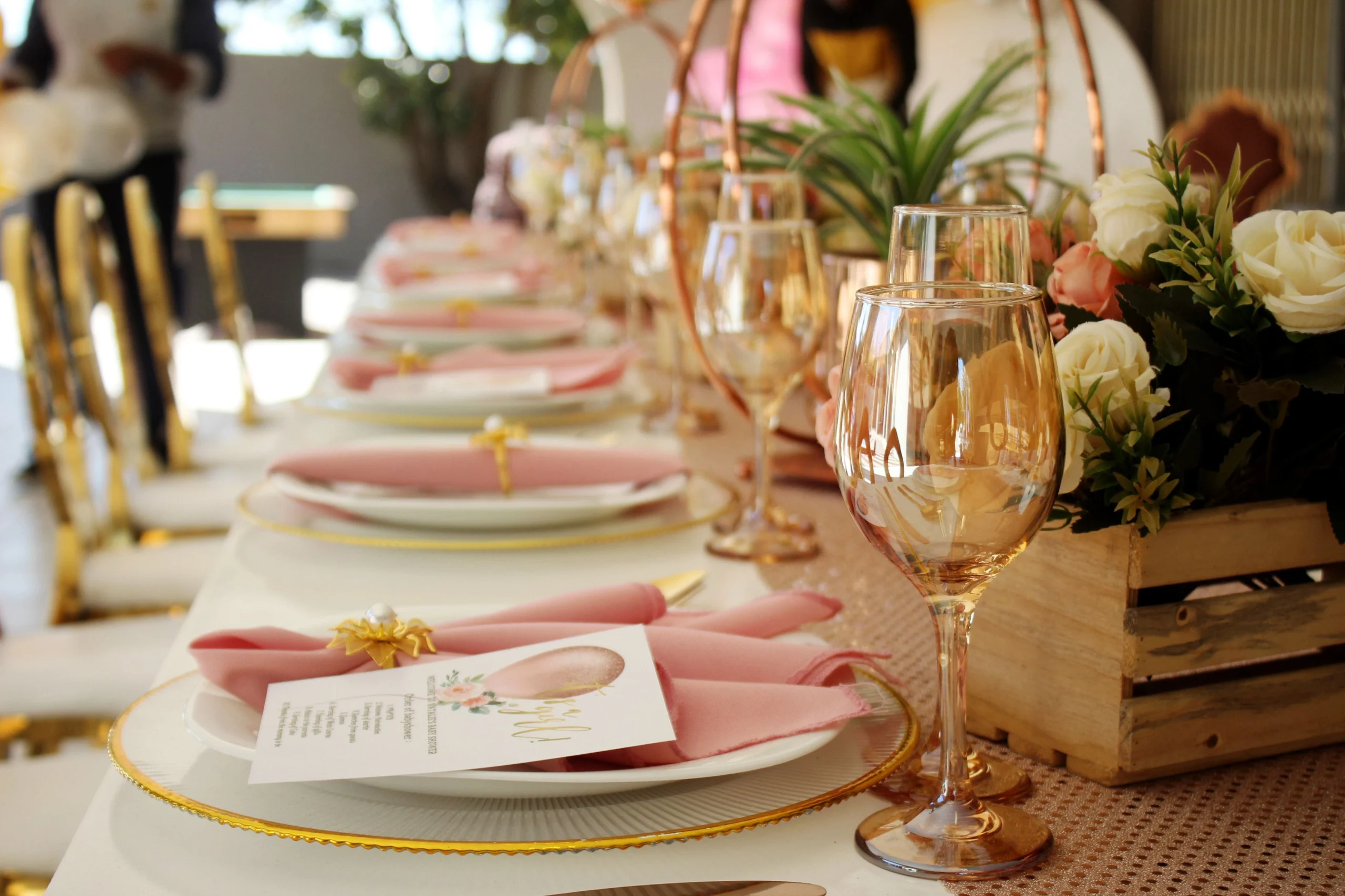 De ultieme menukaart bachelorette: 9 thema’s voor thuis